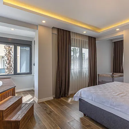 Near By The Land Of Legends , Private Pool With Jakuzzi Euphoria Villa